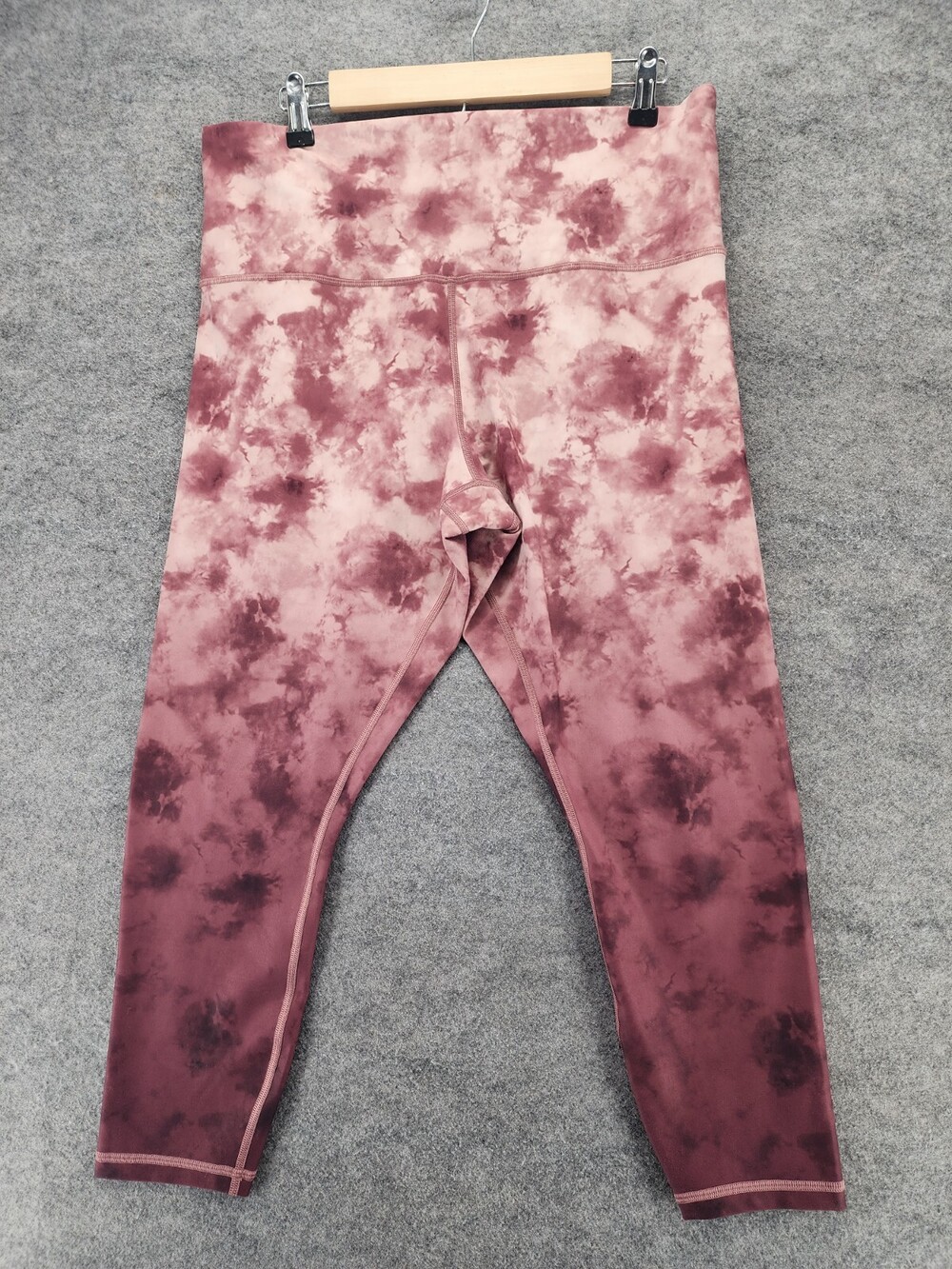Athleta Capri Leggings Womens 1X Elation Printed 7/8 Tight Pink